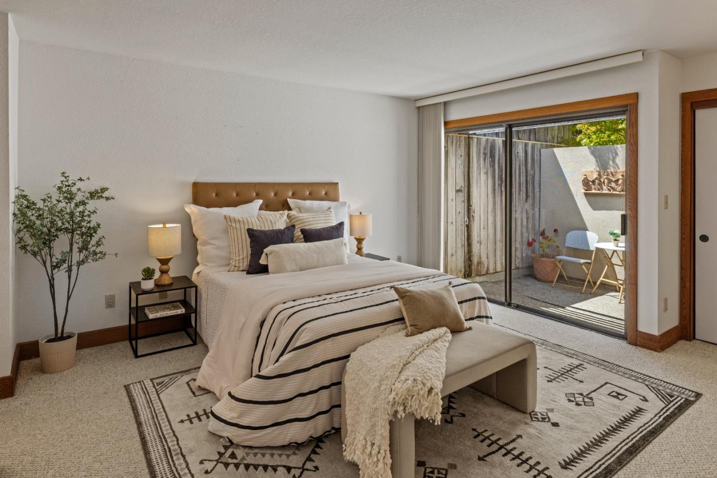 Detail Gallery Image 23 of 46 For 24520 Outlook Dr #8,  Carmel,  CA 93923 - 3 Beds | 2 Baths