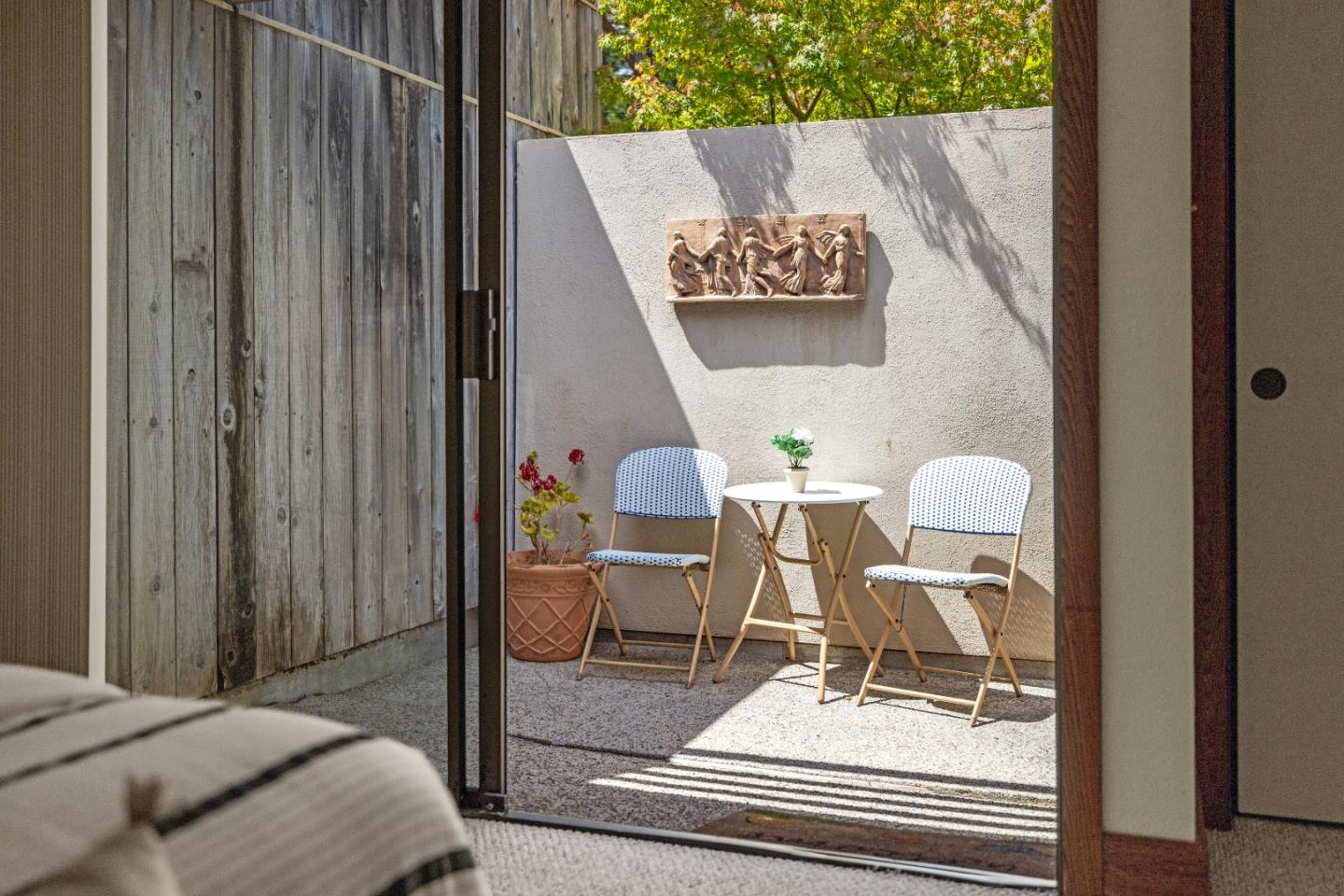 Detail Gallery Image 26 of 46 For 24520 Outlook Dr #8,  Carmel,  CA 93923 - 3 Beds | 2 Baths
