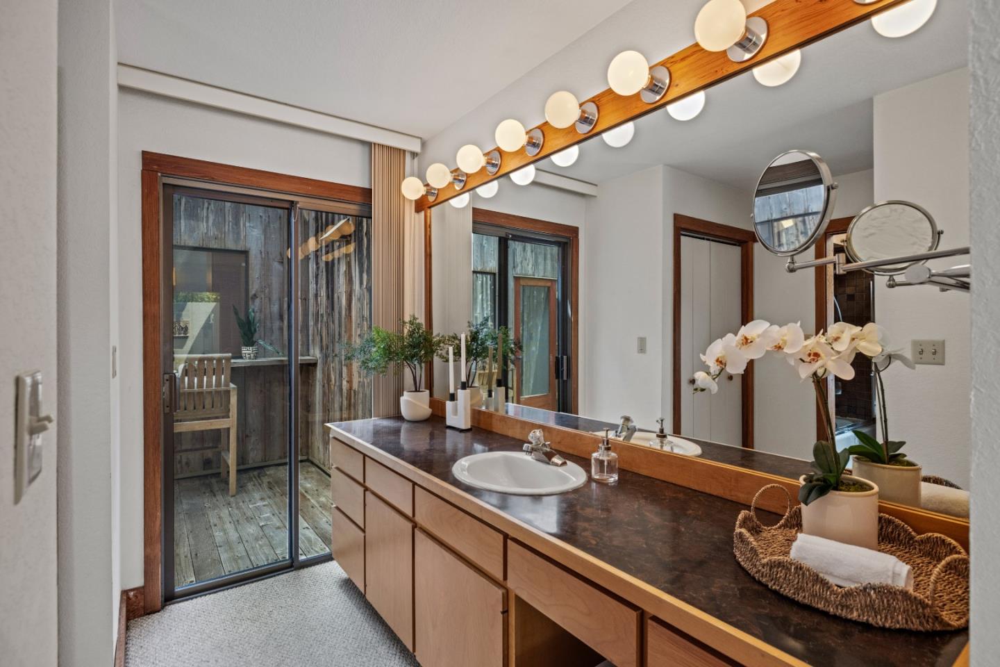 Detail Gallery Image 29 of 46 For 24520 Outlook Dr #8,  Carmel,  CA 93923 - 3 Beds | 2 Baths