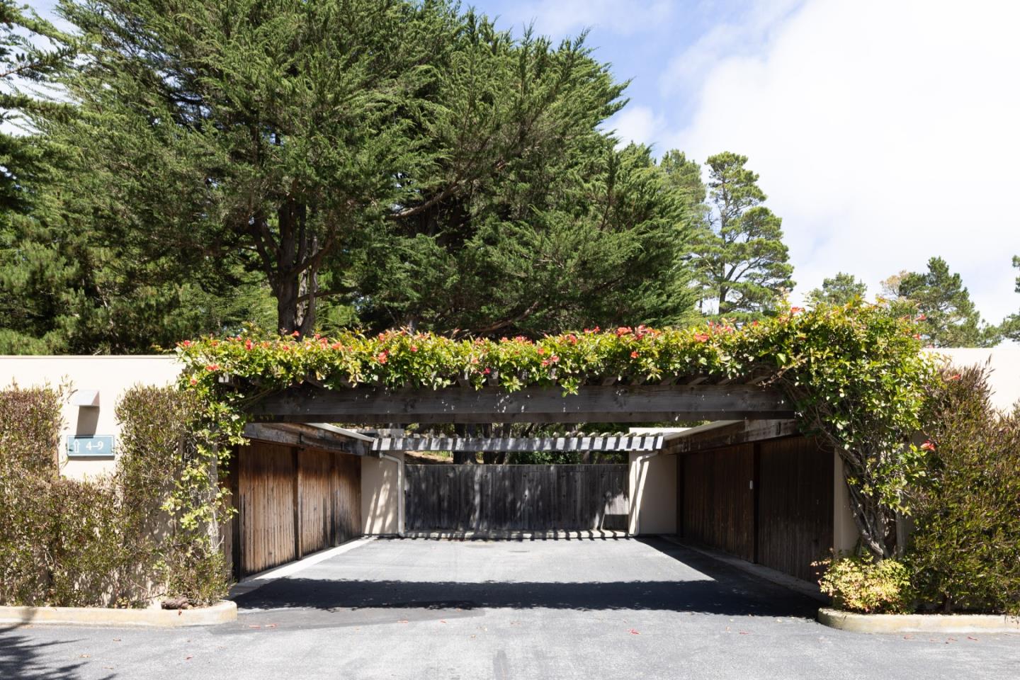 Detail Gallery Image 45 of 46 For 24520 Outlook Dr #8,  Carmel,  CA 93923 - 3 Beds | 2 Baths