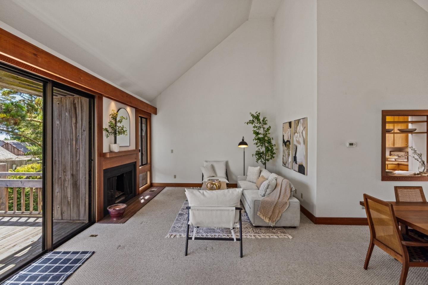 Detail Gallery Image 6 of 46 For 24520 Outlook Dr #8,  Carmel,  CA 93923 - 3 Beds | 2 Baths