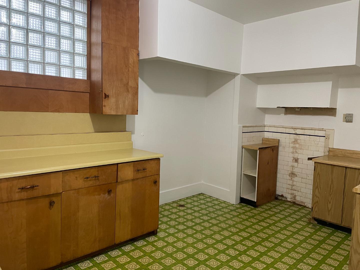 Detail Gallery Image 6 of 9 For 783 31st Avenue, San Francisco,  CA 94121 - 5 Beds | 4 Baths