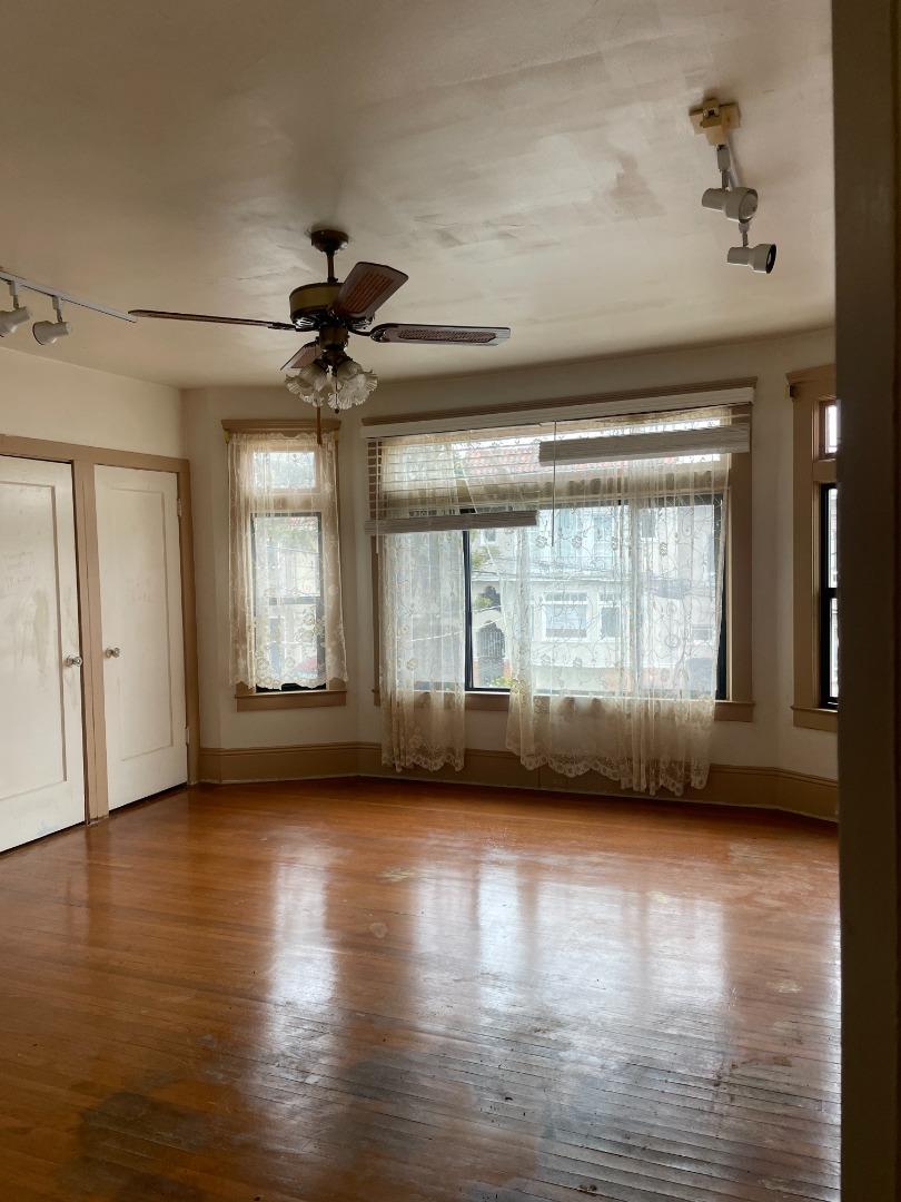 Detail Gallery Image 7 of 9 For 783 31st Avenue, San Francisco,  CA 94121 - 5 Beds | 4 Baths