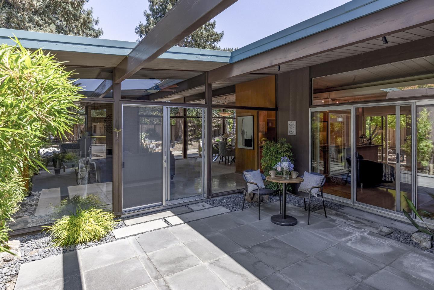 Detail Gallery Image 40 of 68 For 19269 De Havilland Dr, Saratoga,  CA 95070 - 5 Beds | 2 Baths