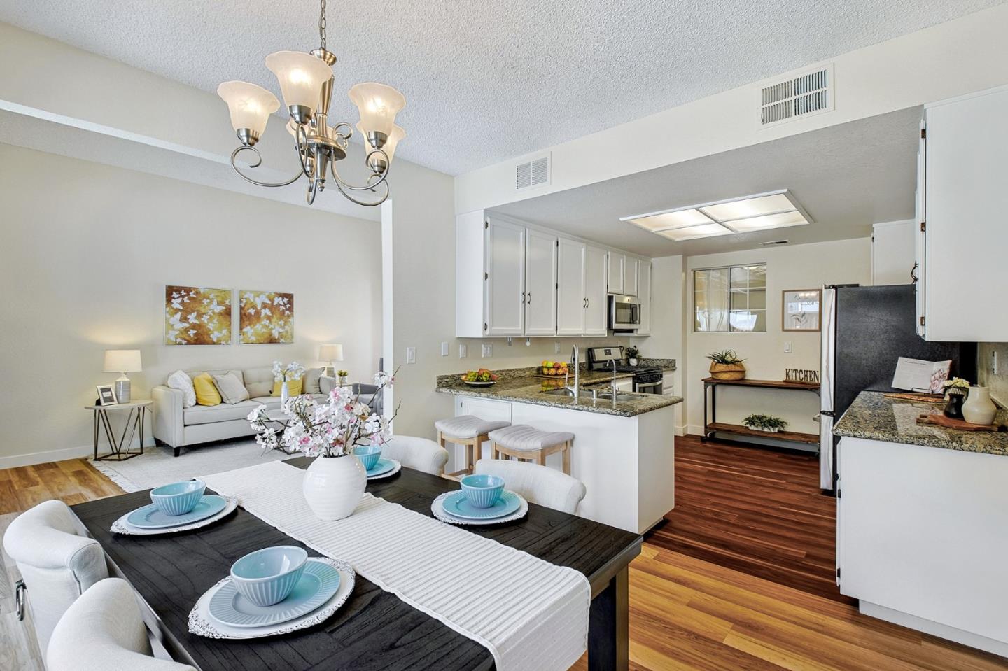 Detail Gallery Image 16 of 58 For 34348 Siward Dr, Fremont,  CA 94555 - 3 Beds | 2/1 Baths
