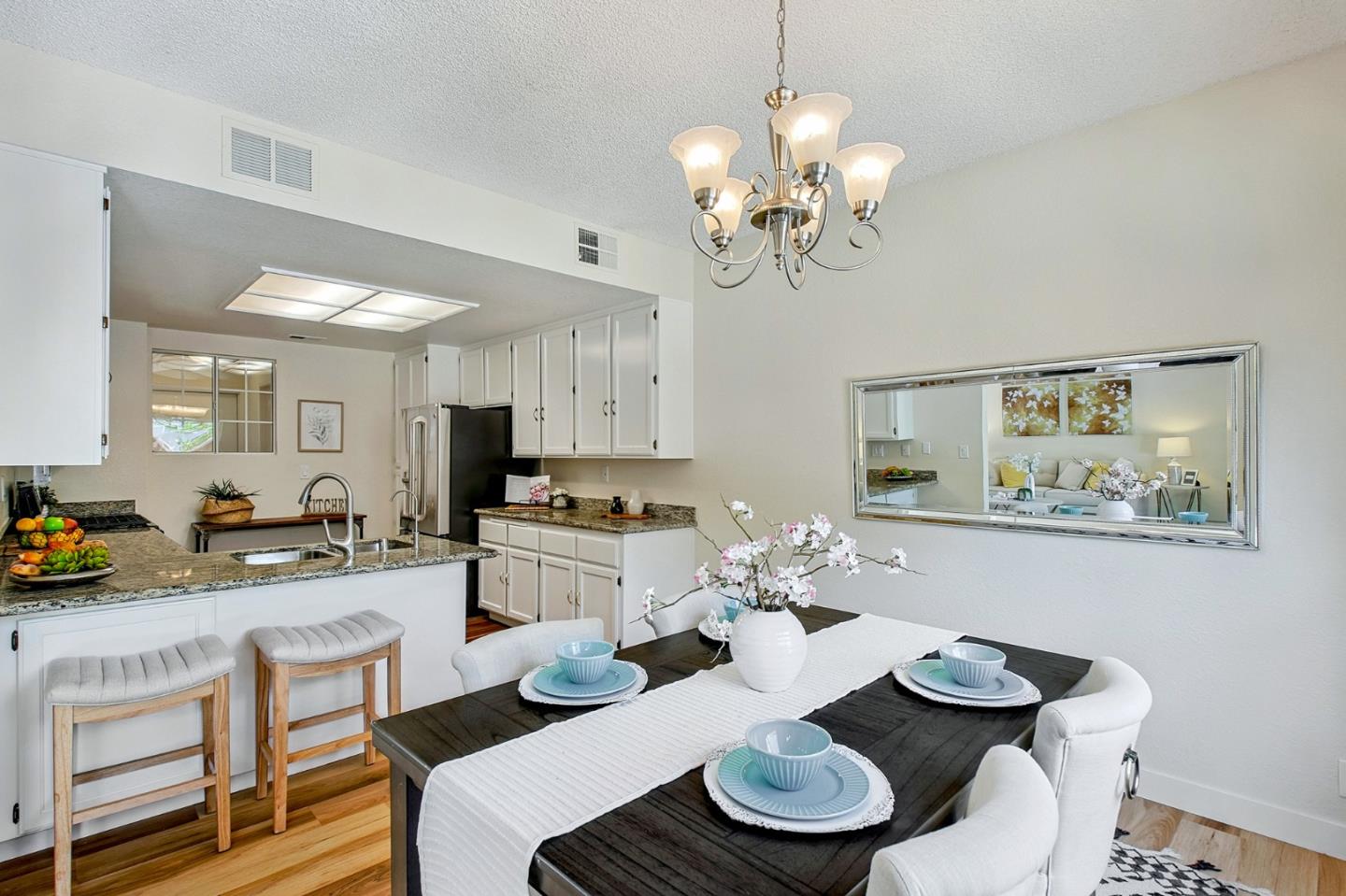 Detail Gallery Image 17 of 58 For 34348 Siward Dr, Fremont,  CA 94555 - 3 Beds | 2/1 Baths