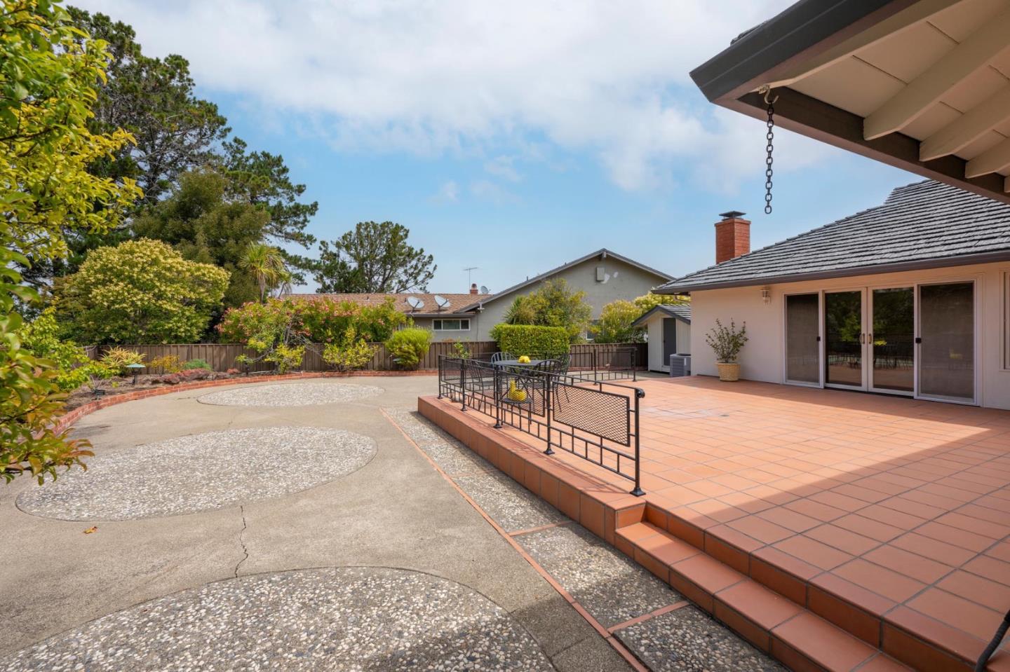 Detail Gallery Image 20 of 21 For 1394 Manzanita Dr, Millbrae,  CA 94030 - 3 Beds | 2 Baths