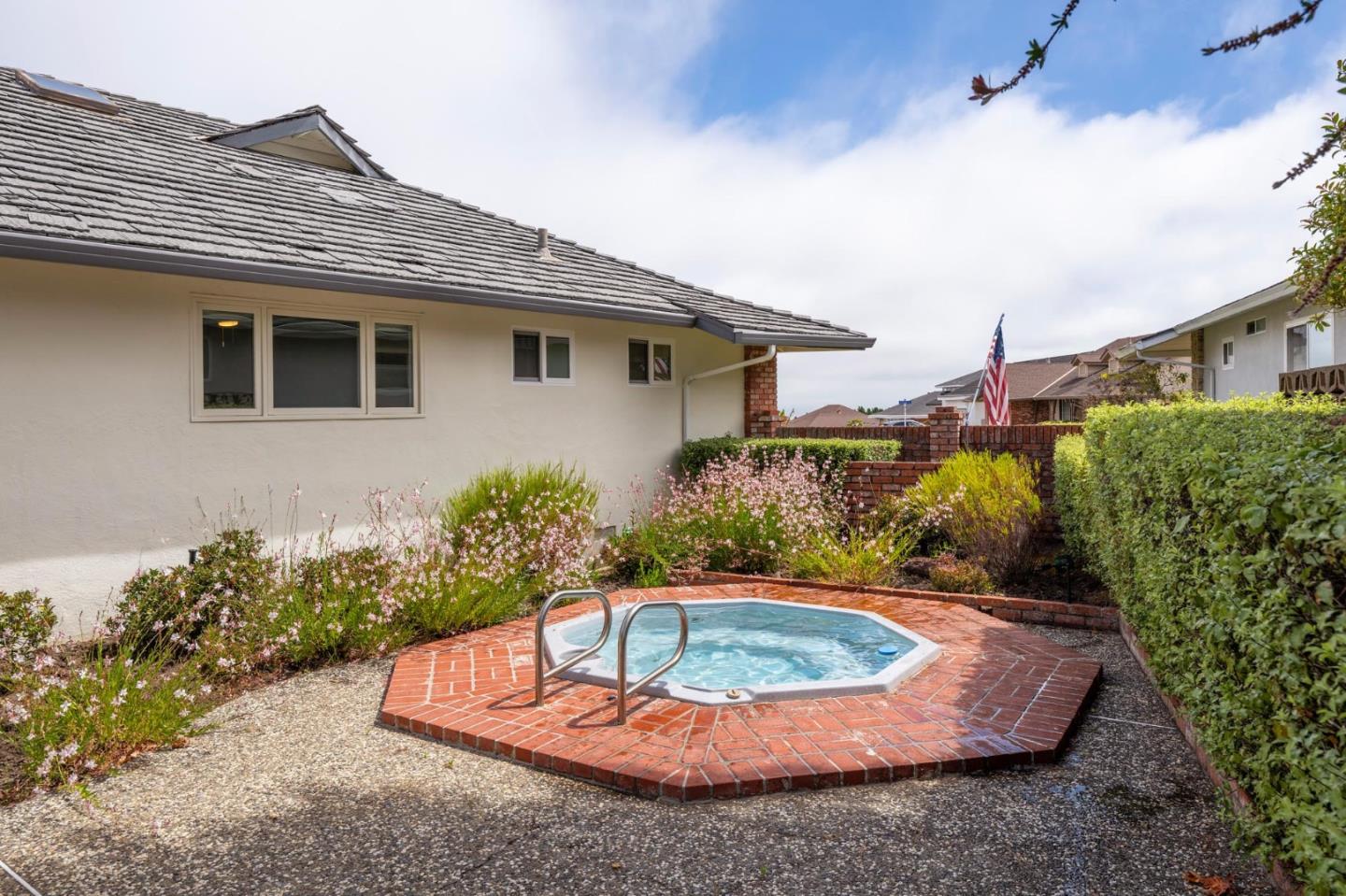 Detail Gallery Image 21 of 21 For 1394 Manzanita Dr, Millbrae,  CA 94030 - 3 Beds | 2 Baths