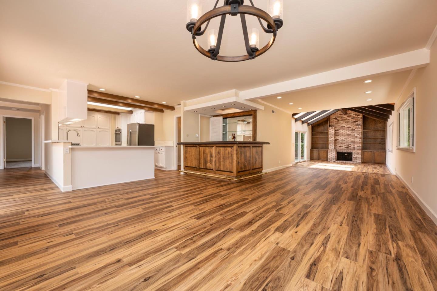 Detail Gallery Image 8 of 21 For 1394 Manzanita Dr, Millbrae,  CA 94030 - 3 Beds | 2 Baths