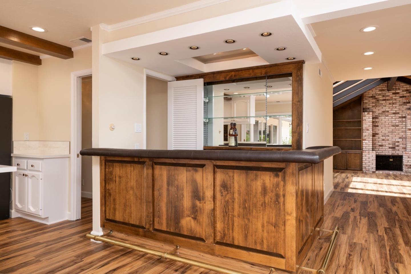 Detail Gallery Image 9 of 21 For 1394 Manzanita Dr, Millbrae,  CA 94030 - 3 Beds | 2 Baths