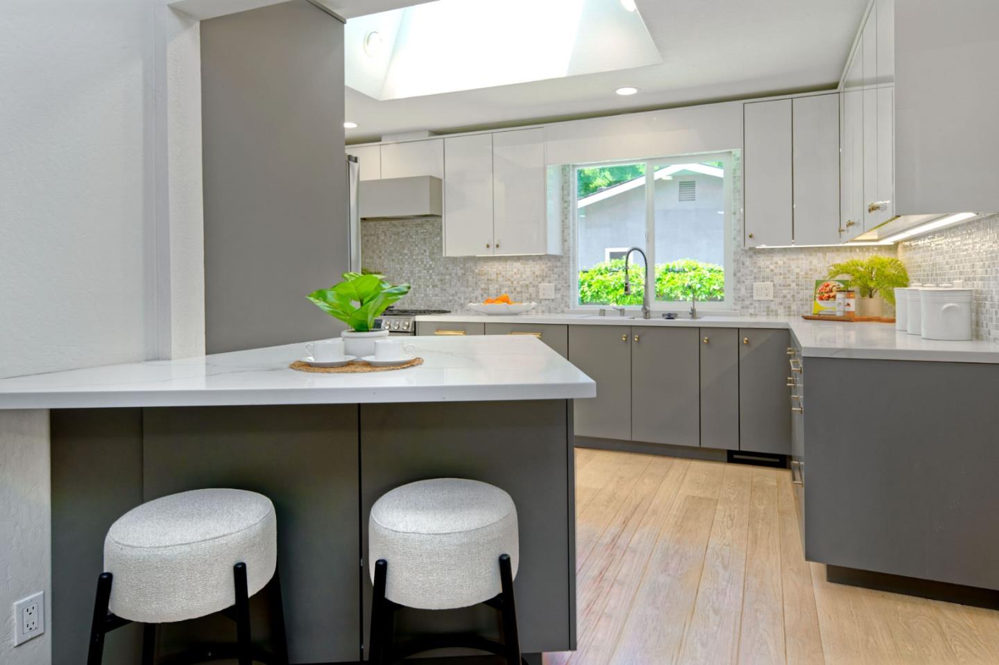 Detail Gallery Image 8 of 42 For 6538 Hampton Dr, San Jose,  CA 95120 - 4 Beds | 2 Baths