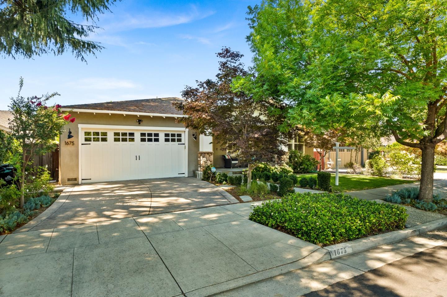 Detail Gallery Image 2 of 55 For 1675 Parkside Ave, San Jose,  CA 95125 - 4 Beds | 3 Baths