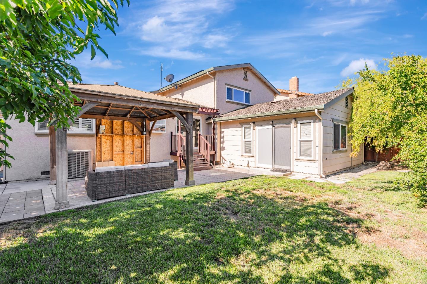 Detail Gallery Image 14 of 18 For 145 Park Bolton Pl, San Jose,  CA 95136 - 5 Beds | 3/1 Baths