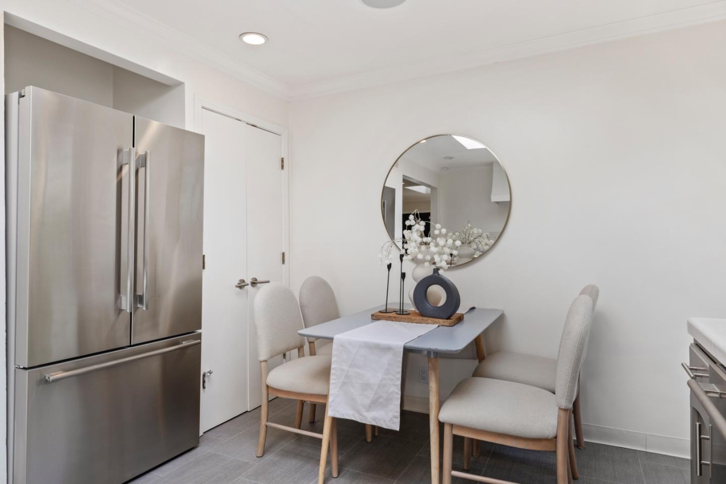 Detail Gallery Image 12 of 27 For 510 8th Ave, Menlo Park,  CA 94025 - 3 Beds | 1 Baths