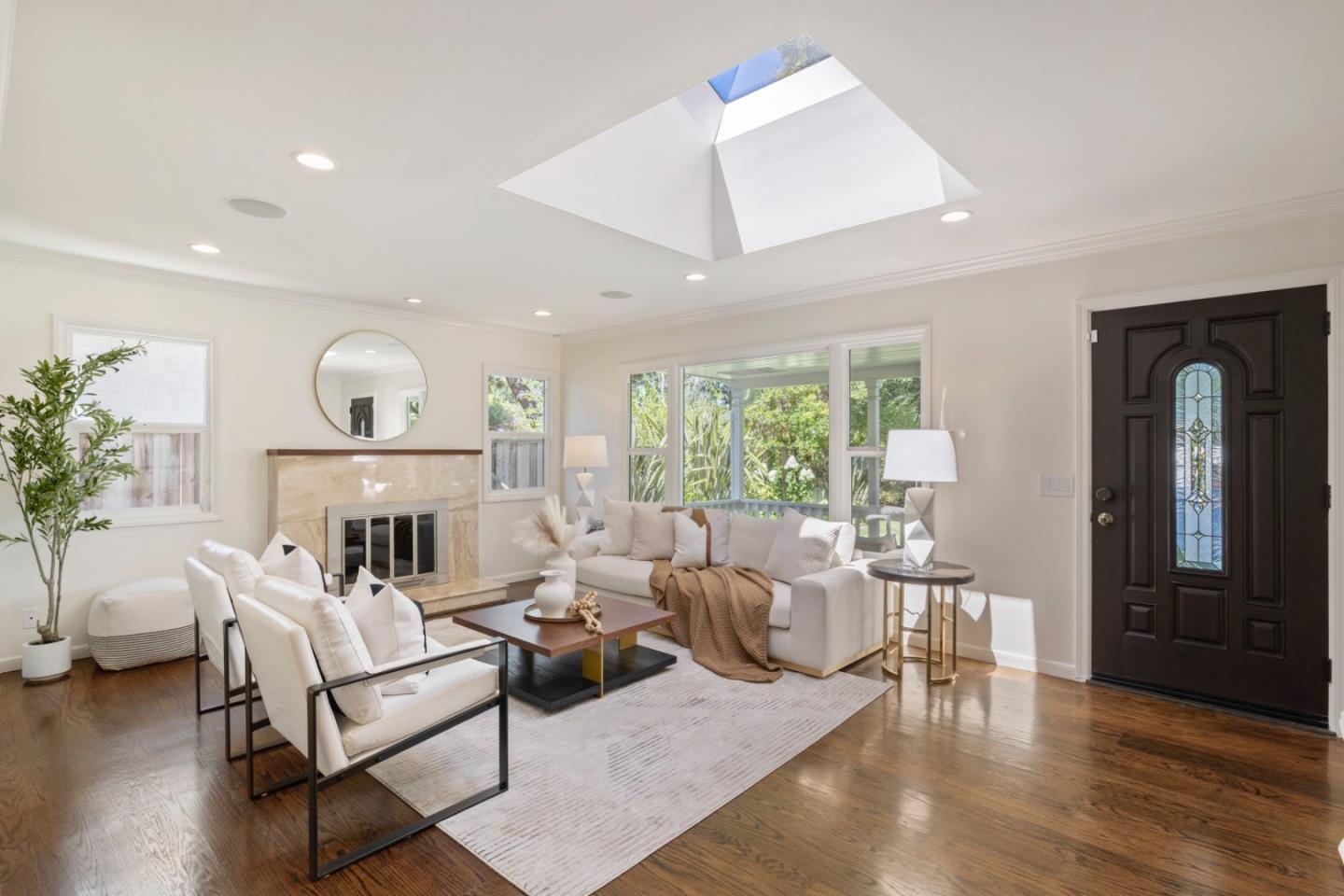 Detail Gallery Image 5 of 27 For 510 8th Ave, Menlo Park,  CA 94025 - 3 Beds | 1 Baths