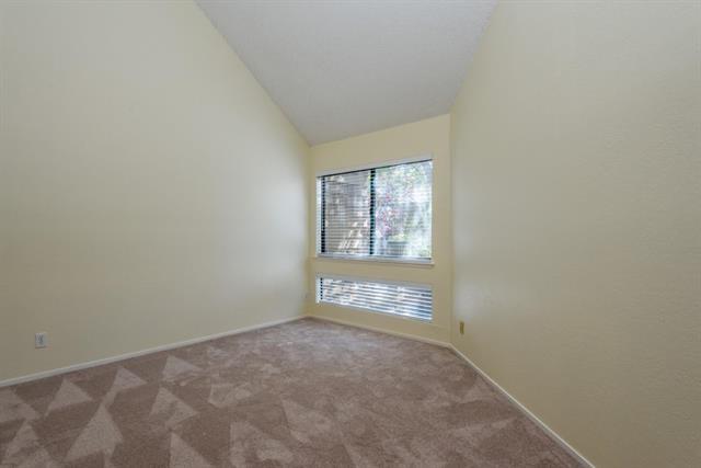 Detail Gallery Image 12 of 22 For 46 Cove Ln, Redwood City,  CA 94065 - 2 Beds | 2 Baths