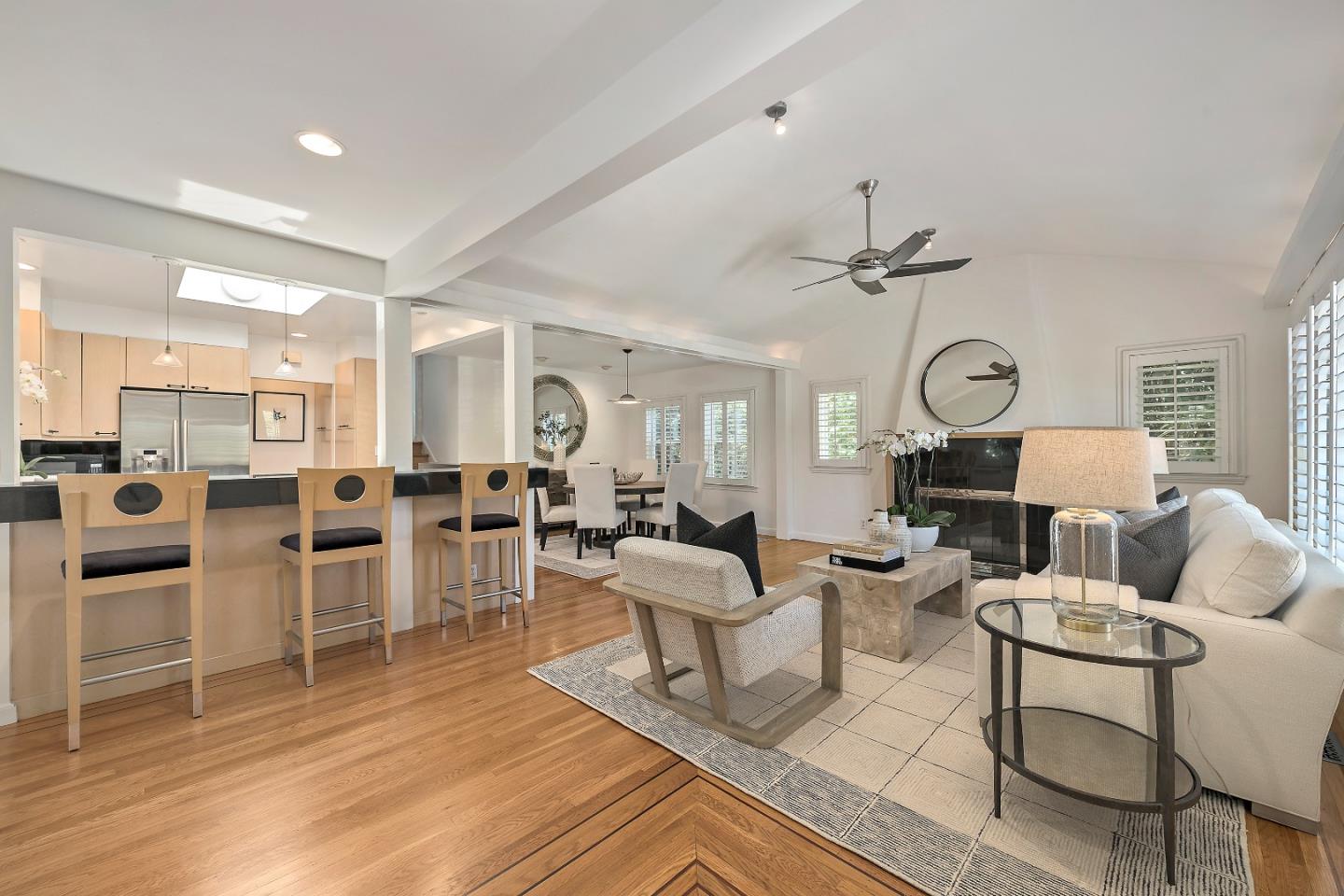 Detail Gallery Image 5 of 27 For 908 S Grant St, San Mateo,  CA 94402 - 2 Beds | 2 Baths