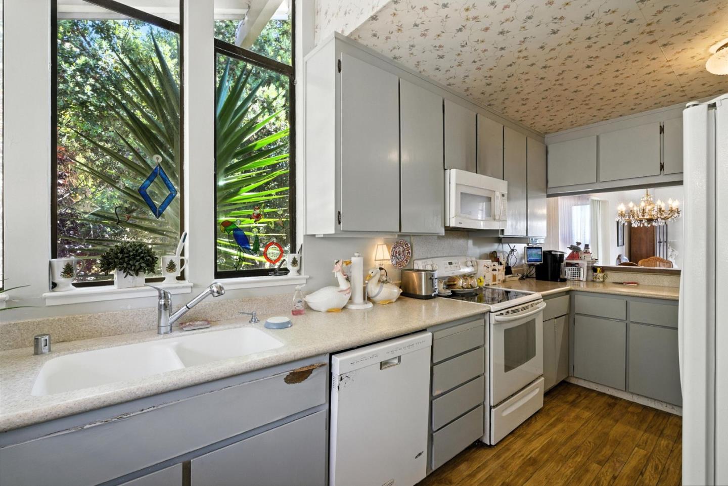 Detail Gallery Image 14 of 34 For 80 Marinero Cir, Tiburon,  CA 94920 - 2 Beds | 2/1 Baths