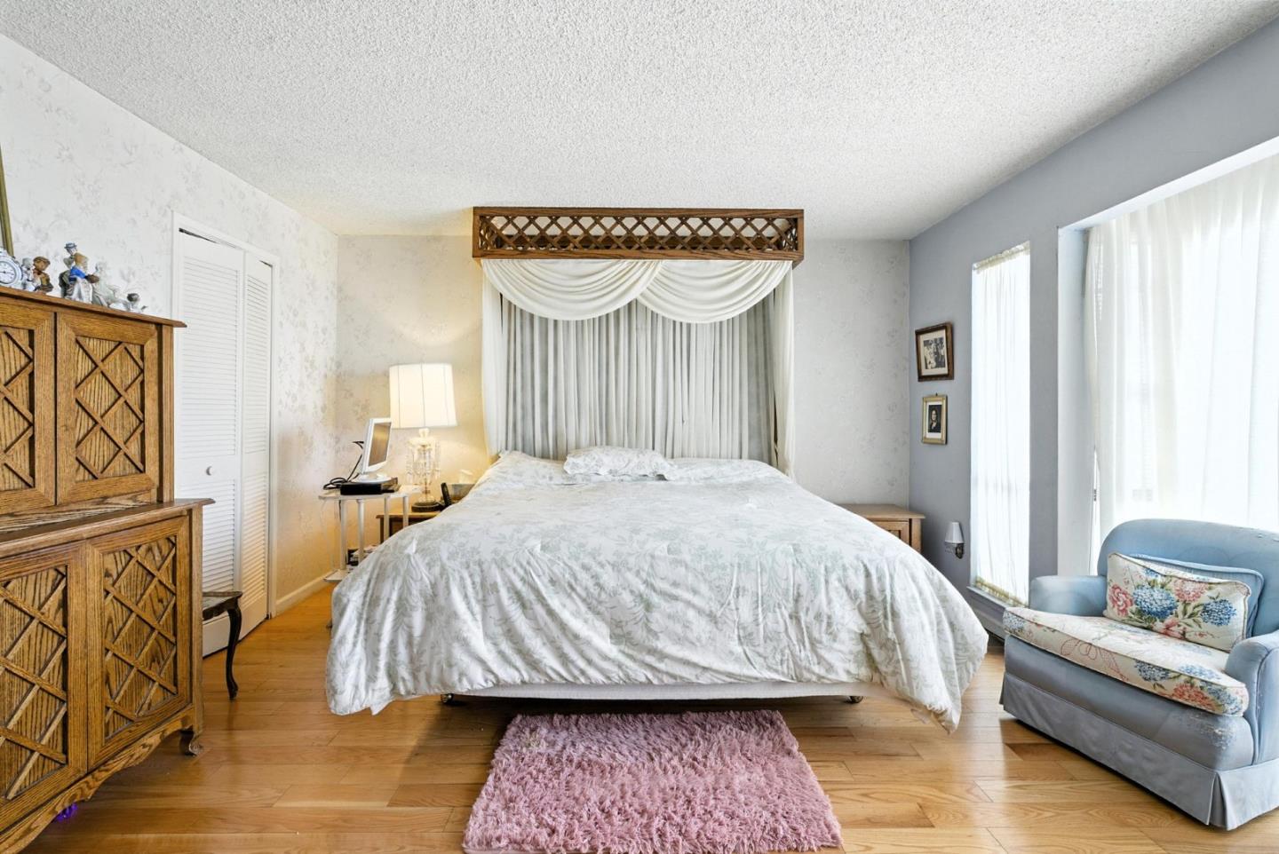 Detail Gallery Image 20 of 34 For 80 Marinero Cir, Tiburon,  CA 94920 - 2 Beds | 2/1 Baths