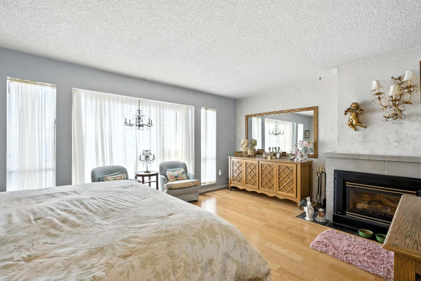 Detail Gallery Image 22 of 34 For 80 Marinero Cir, Tiburon,  CA 94920 - 2 Beds | 2/1 Baths