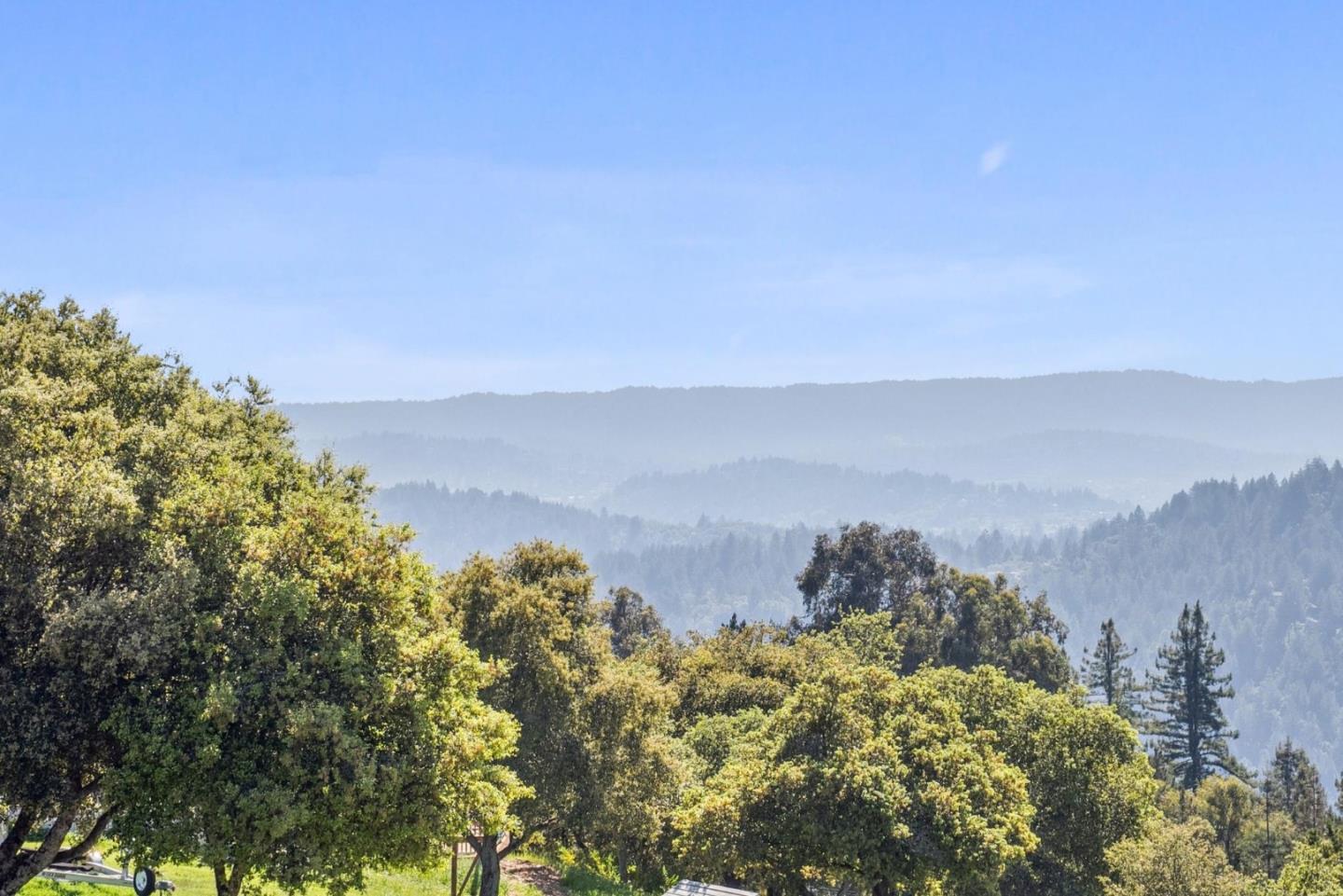 Detail Gallery Image 10 of 59 For 5 Ocean View Rd, Los Gatos,  CA 95033 - 3 Beds | 3 Baths