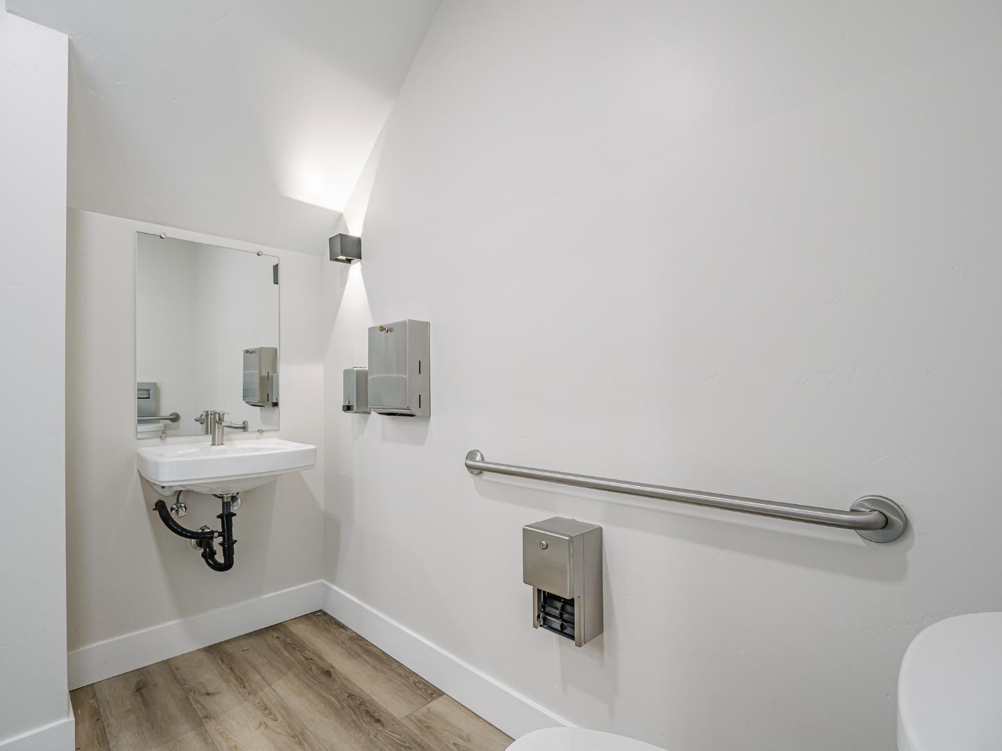 Detail Gallery Image 11 of 34 For 101 Aptos Village Way #3,  Aptos,  CA 95003 - 2 Beds | 2/1 Baths