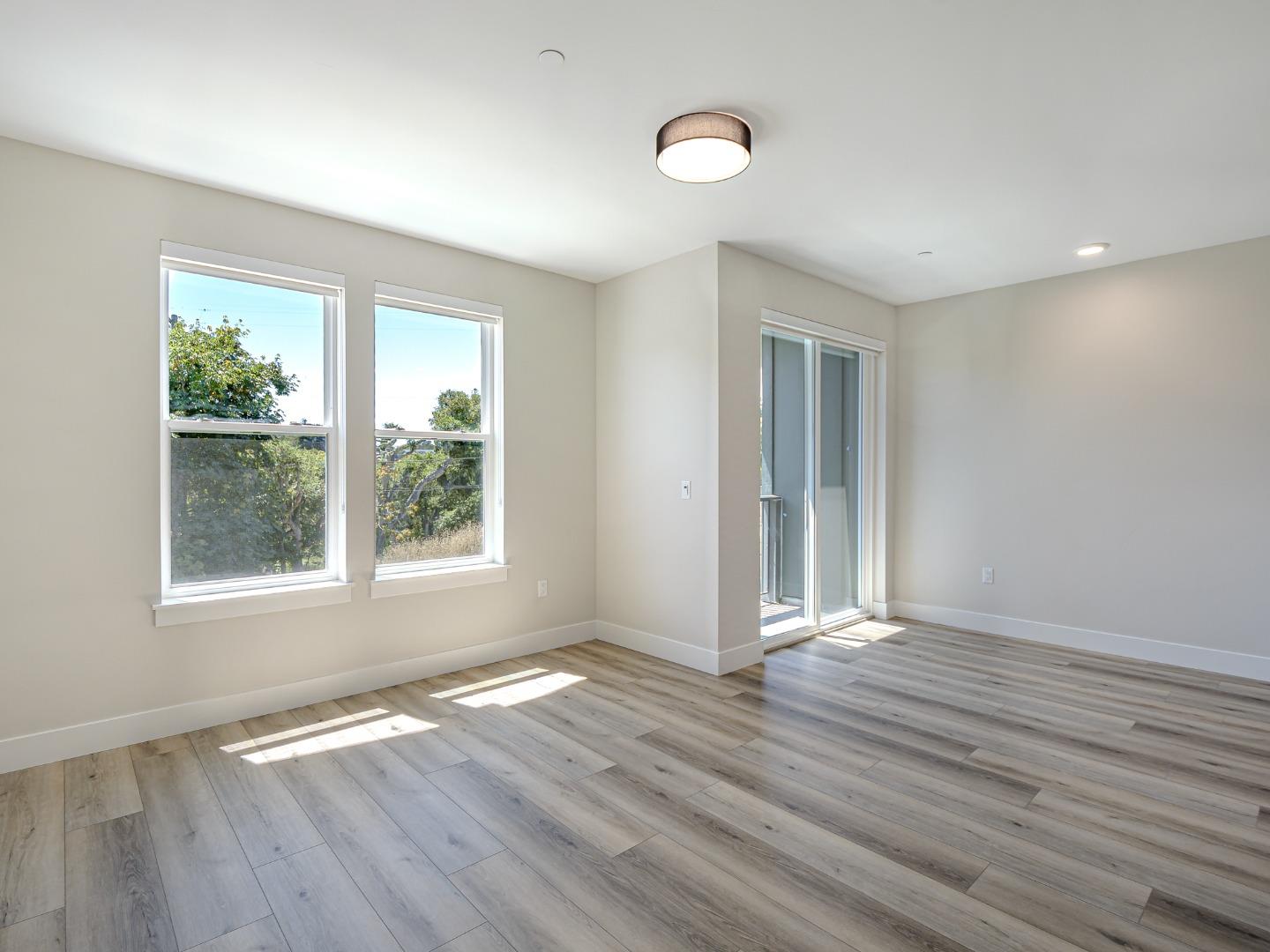 Detail Gallery Image 13 of 34 For 101 Aptos Village Way #3,  Aptos,  CA 95003 - 2 Beds | 2/1 Baths