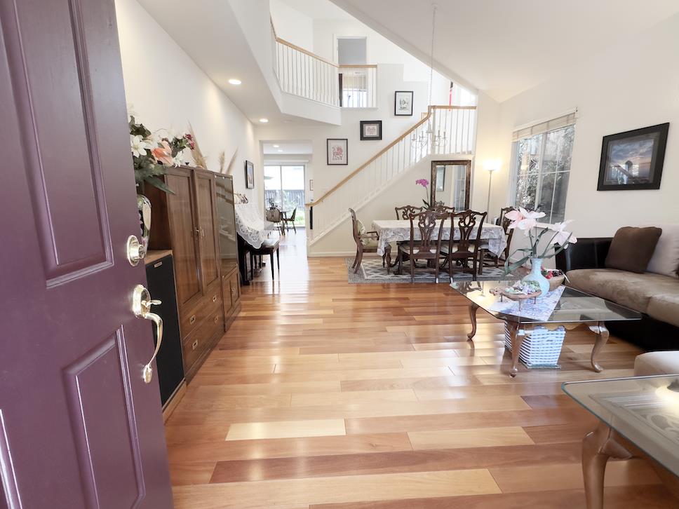 Detail Gallery Image 4 of 34 For 1675 via Cortina, San Jose,  CA 95120 - 4 Beds | 2/1 Baths