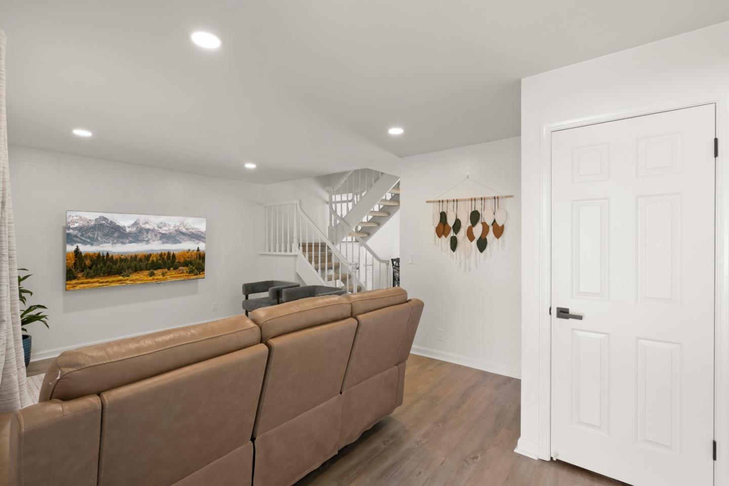 Detail Gallery Image 2 of 15 For 201 Shelley Ave, Campbell,  CA 95008 - 3 Beds | 2/1 Baths