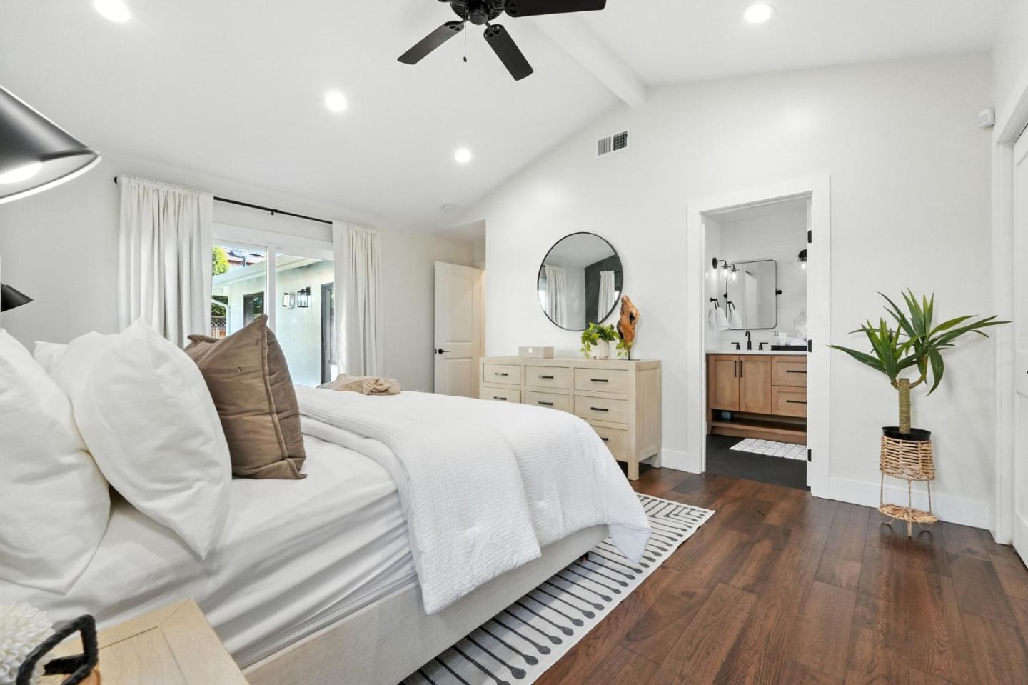 Detail Gallery Image 27 of 49 For 6056 Indian Ave, San Jose,  CA 95123 - 4 Beds | 3 Baths