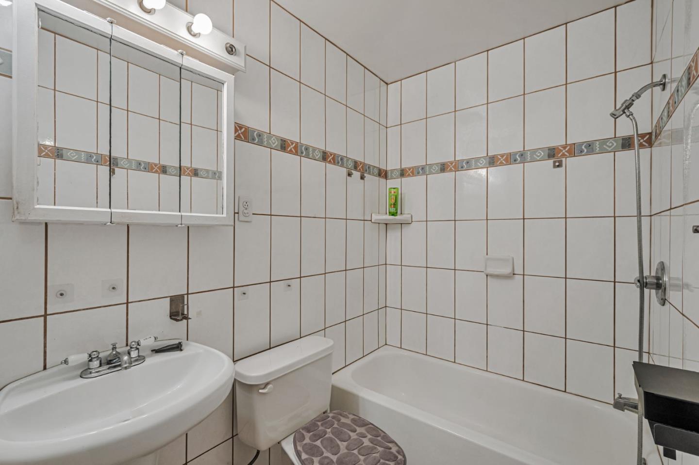 Detail Gallery Image 28 of 41 For 1840 Church St, San Francisco,  CA 94131 - – Beds | – Baths