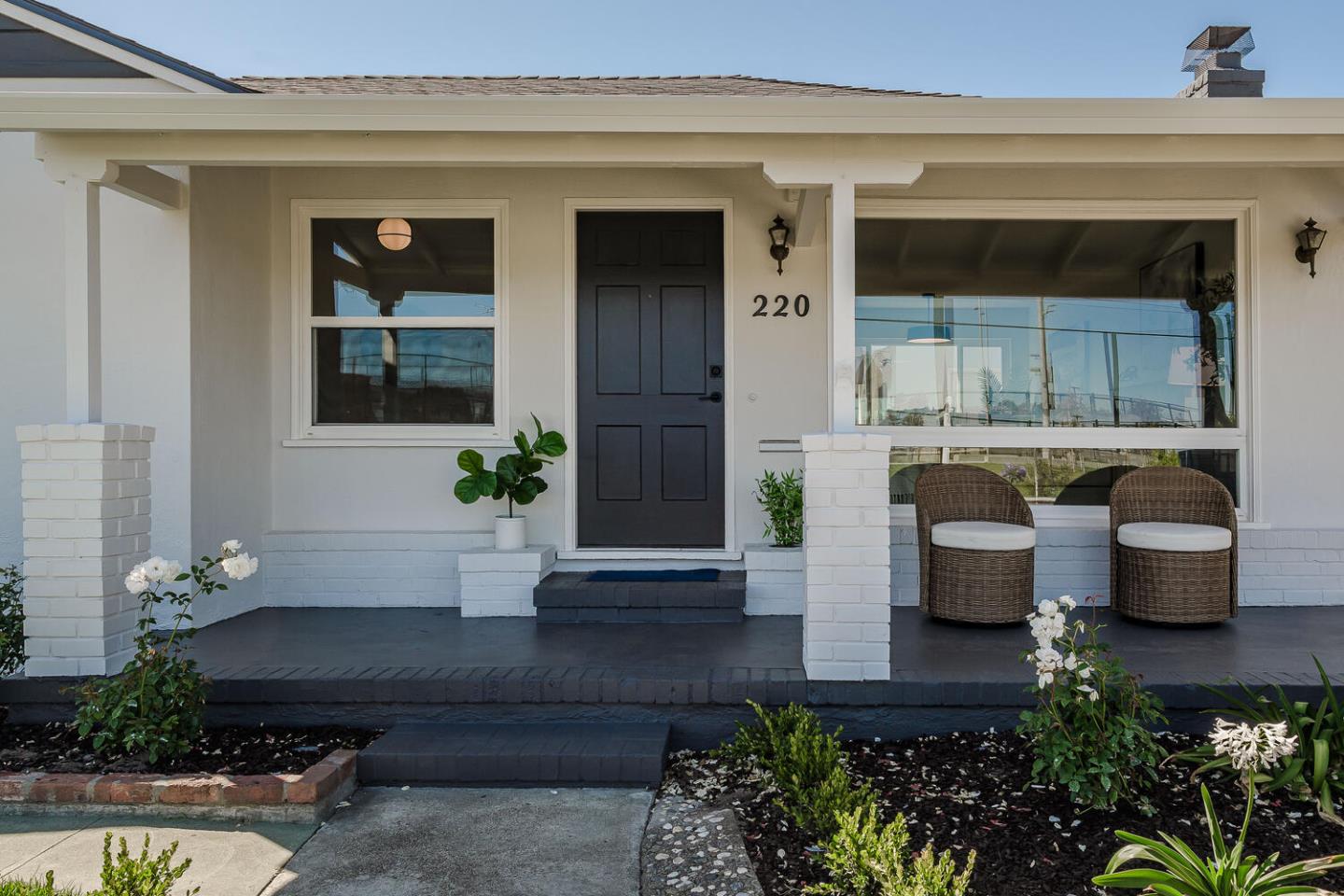 Detail Gallery Image 2 of 26 For 220 Park Blvd, Millbrae,  CA 94030 - 3 Beds | 1/1 Baths