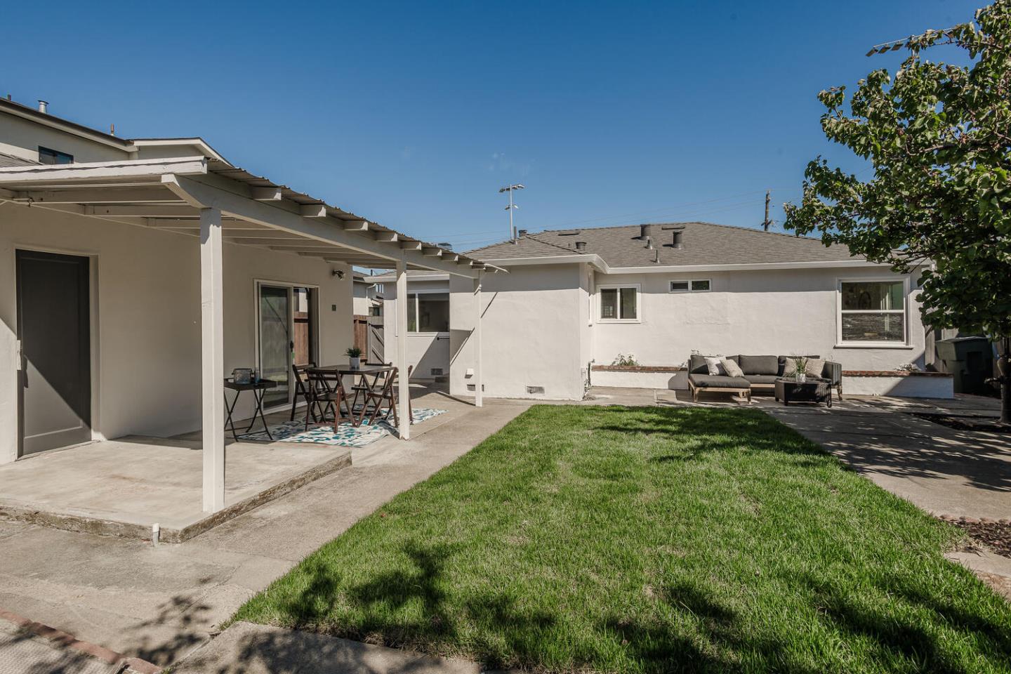 Detail Gallery Image 25 of 26 For 220 Park Blvd, Millbrae,  CA 94030 - 3 Beds | 1/1 Baths