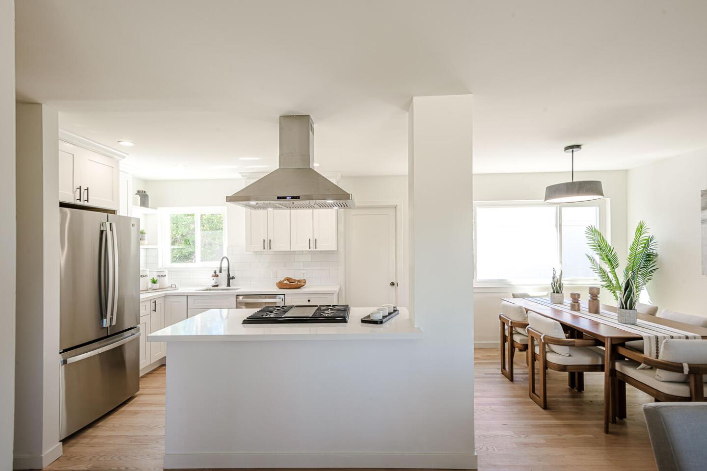 Detail Gallery Image 8 of 26 For 220 Park Blvd, Millbrae,  CA 94030 - 3 Beds | 1/1 Baths