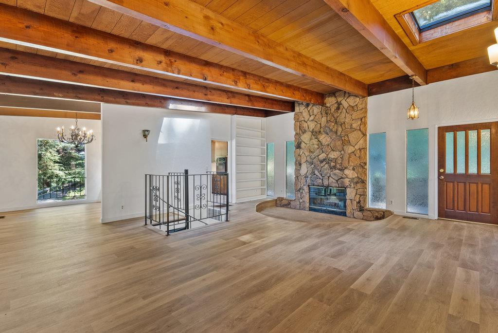 Detail Gallery Image 6 of 33 For 125 Carl Dr, Scotts Valley,  CA 95066 - 3 Beds | 2/1 Baths