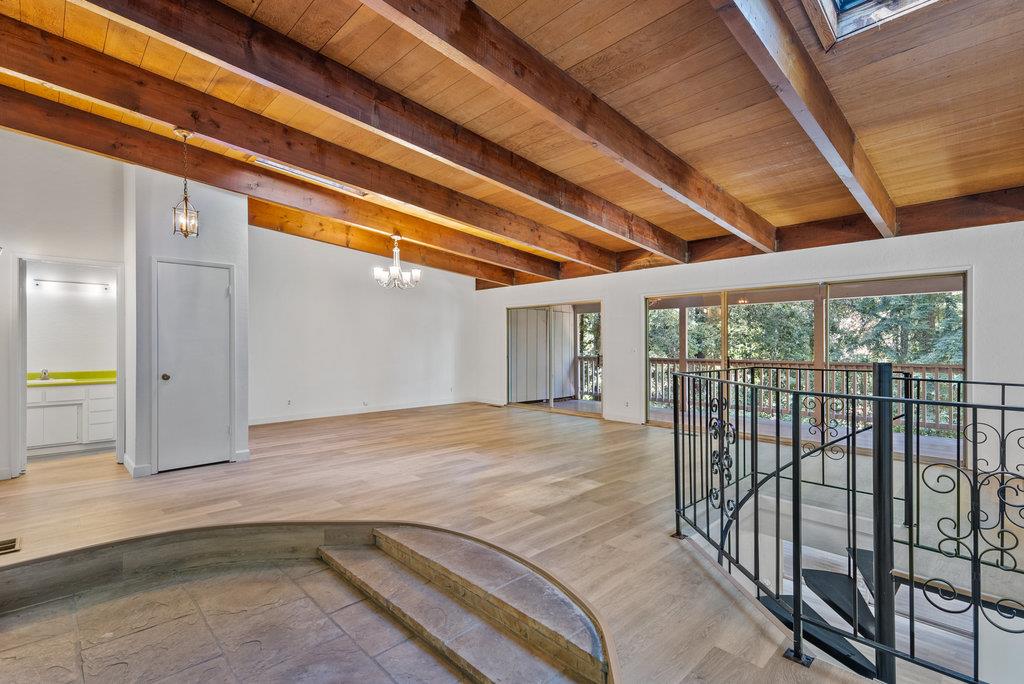 Detail Gallery Image 8 of 33 For 125 Carl Dr, Scotts Valley,  CA 95066 - 3 Beds | 2/1 Baths