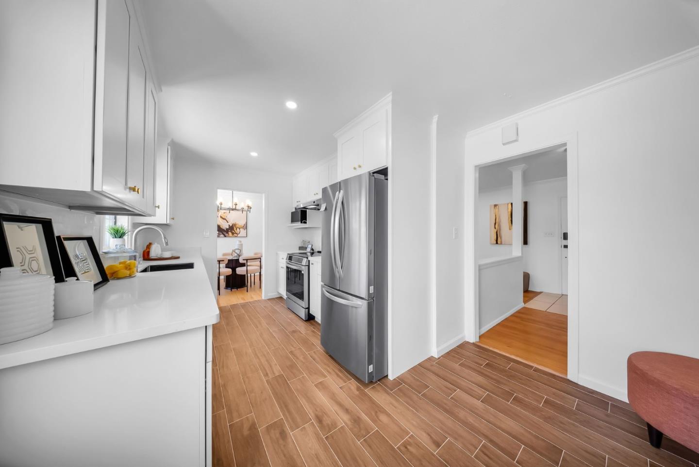 Detail Gallery Image 13 of 44 For 180 Coventry Dr, Campbell,  CA 95008 - 4 Beds | 2/1 Baths