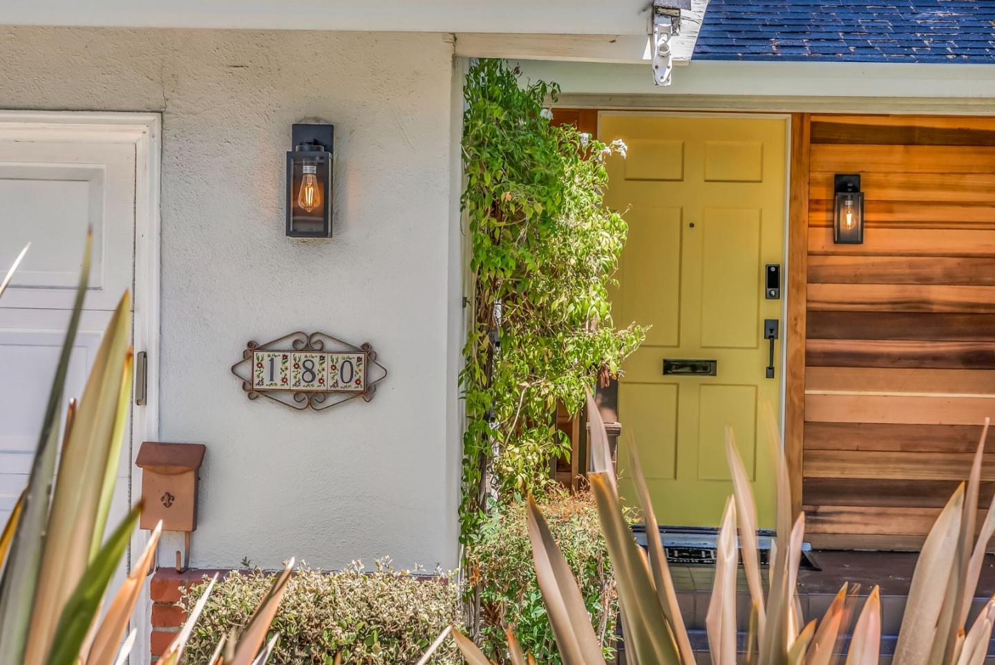 Detail Gallery Image 3 of 44 For 180 Coventry Dr, Campbell,  CA 95008 - 4 Beds | 2/1 Baths