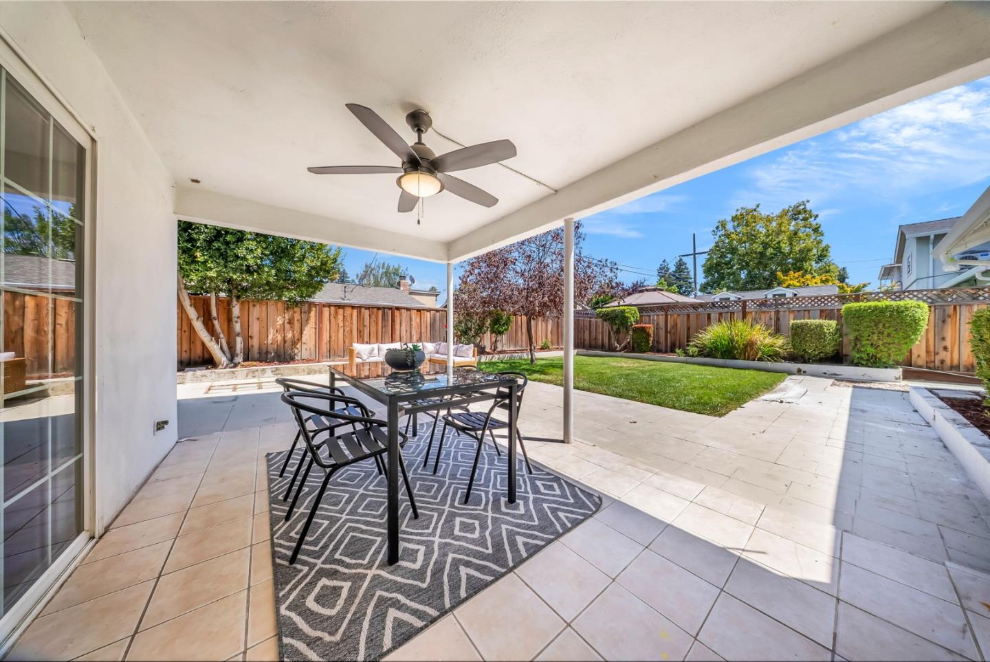 Detail Gallery Image 31 of 44 For 180 Coventry Dr, Campbell,  CA 95008 - 4 Beds | 2/1 Baths
