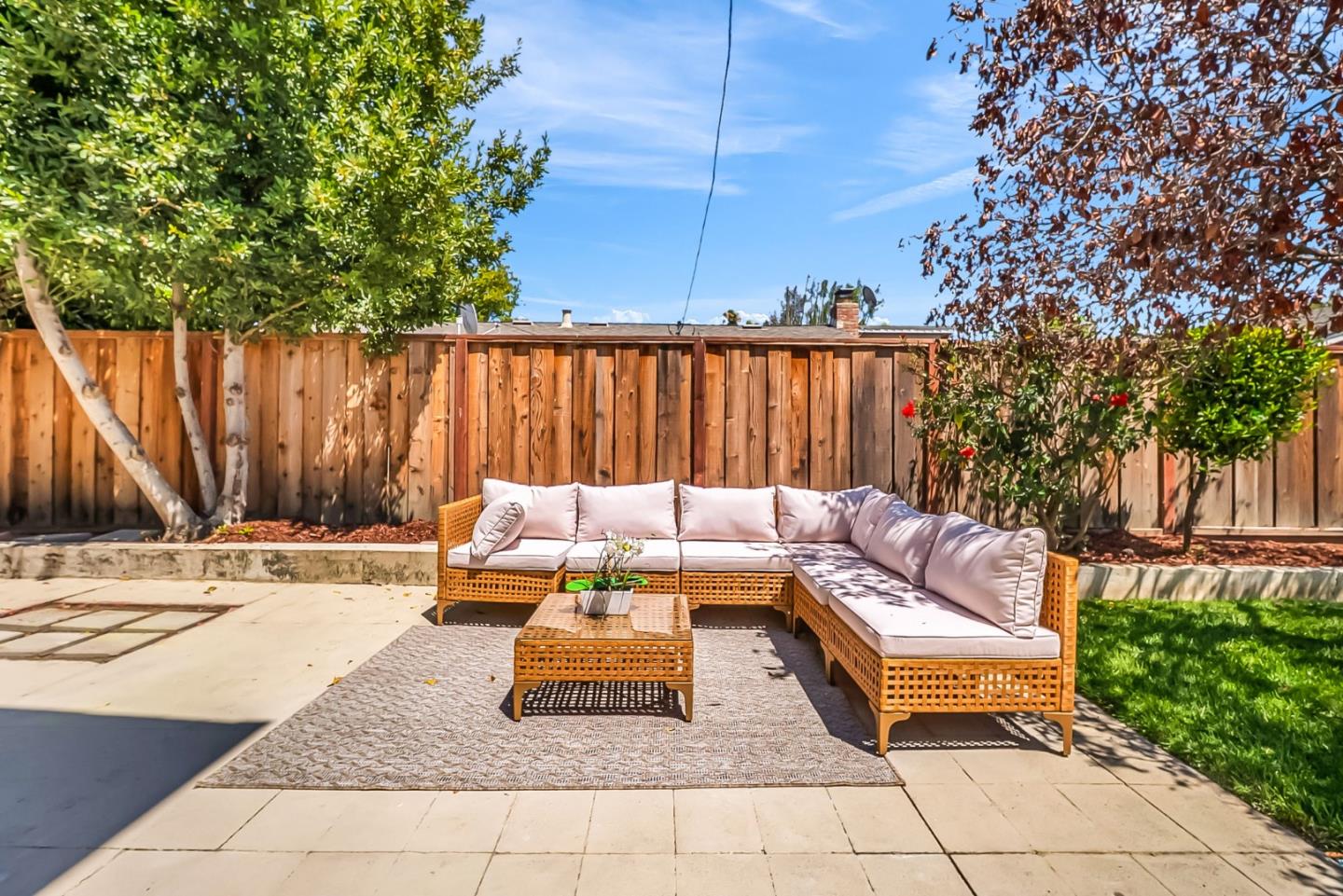 Detail Gallery Image 33 of 44 For 180 Coventry Dr, Campbell,  CA 95008 - 4 Beds | 2/1 Baths
