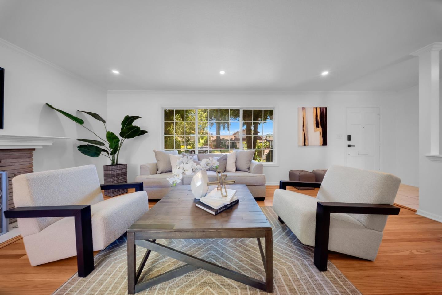 Detail Gallery Image 5 of 44 For 180 Coventry Dr, Campbell,  CA 95008 - 4 Beds | 2/1 Baths