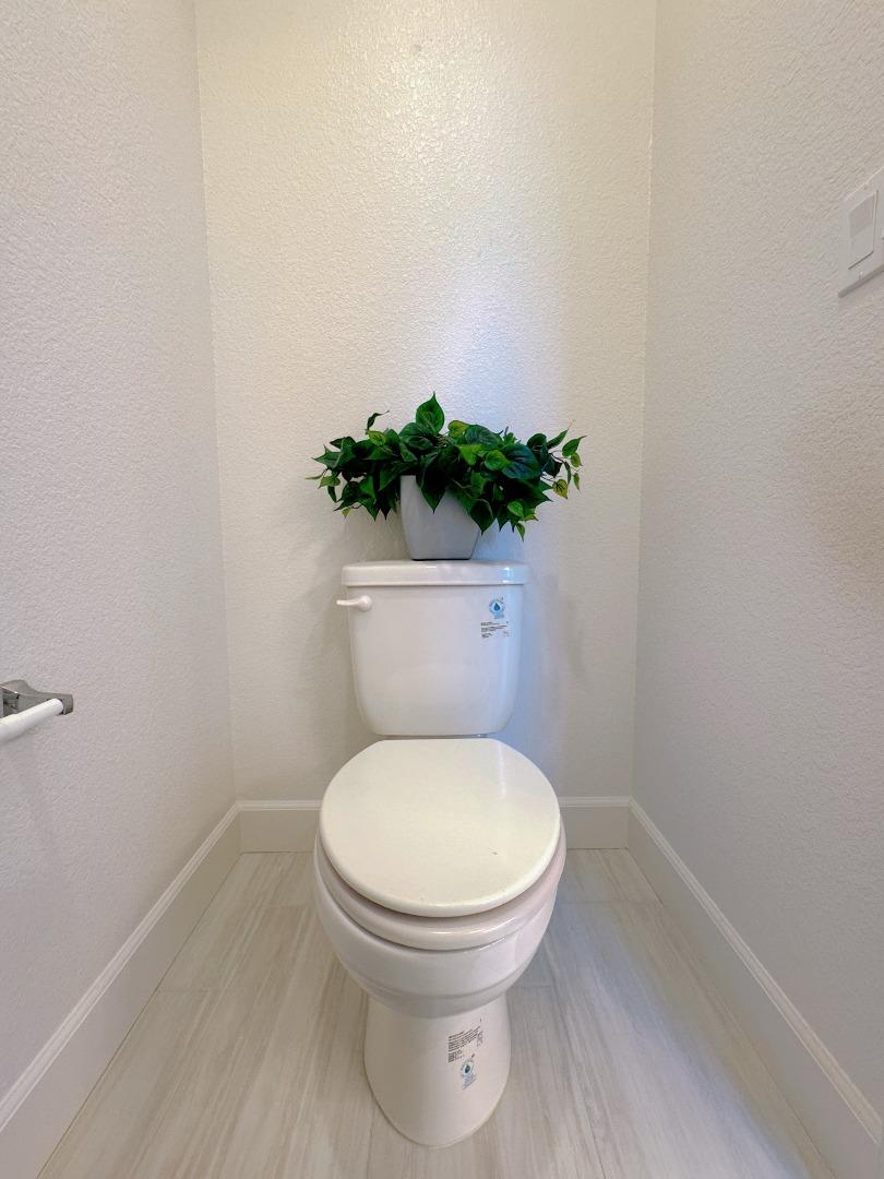 Detail Gallery Image 21 of 31 For 61 Brook Ln, Pittsburg,  CA 94565 - 5 Beds | 4/1 Baths