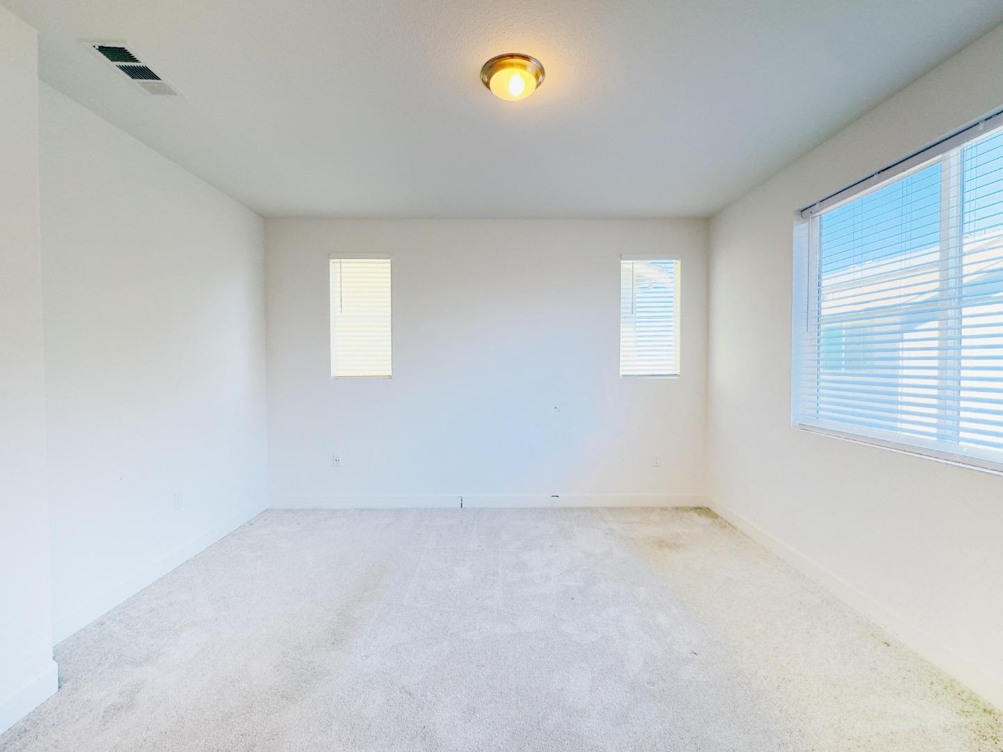 Detail Gallery Image 9 of 31 For 61 Brook Ln, Pittsburg,  CA 94565 - 5 Beds | 4/1 Baths