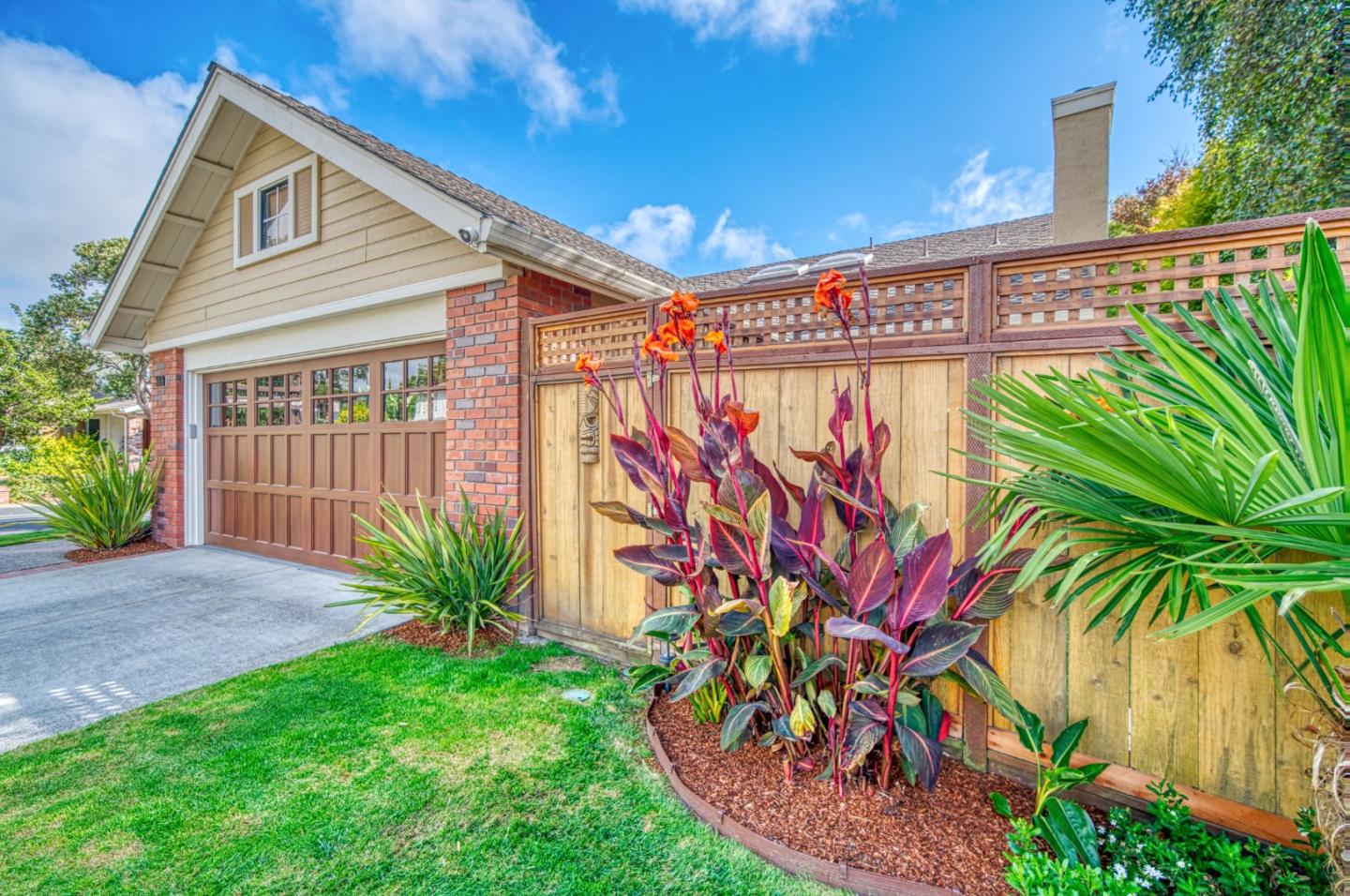 Detail Gallery Image 4 of 46 For 388 Greenbrier Rd, Half Moon Bay,  CA 94019 - 3 Beds | 2/1 Baths