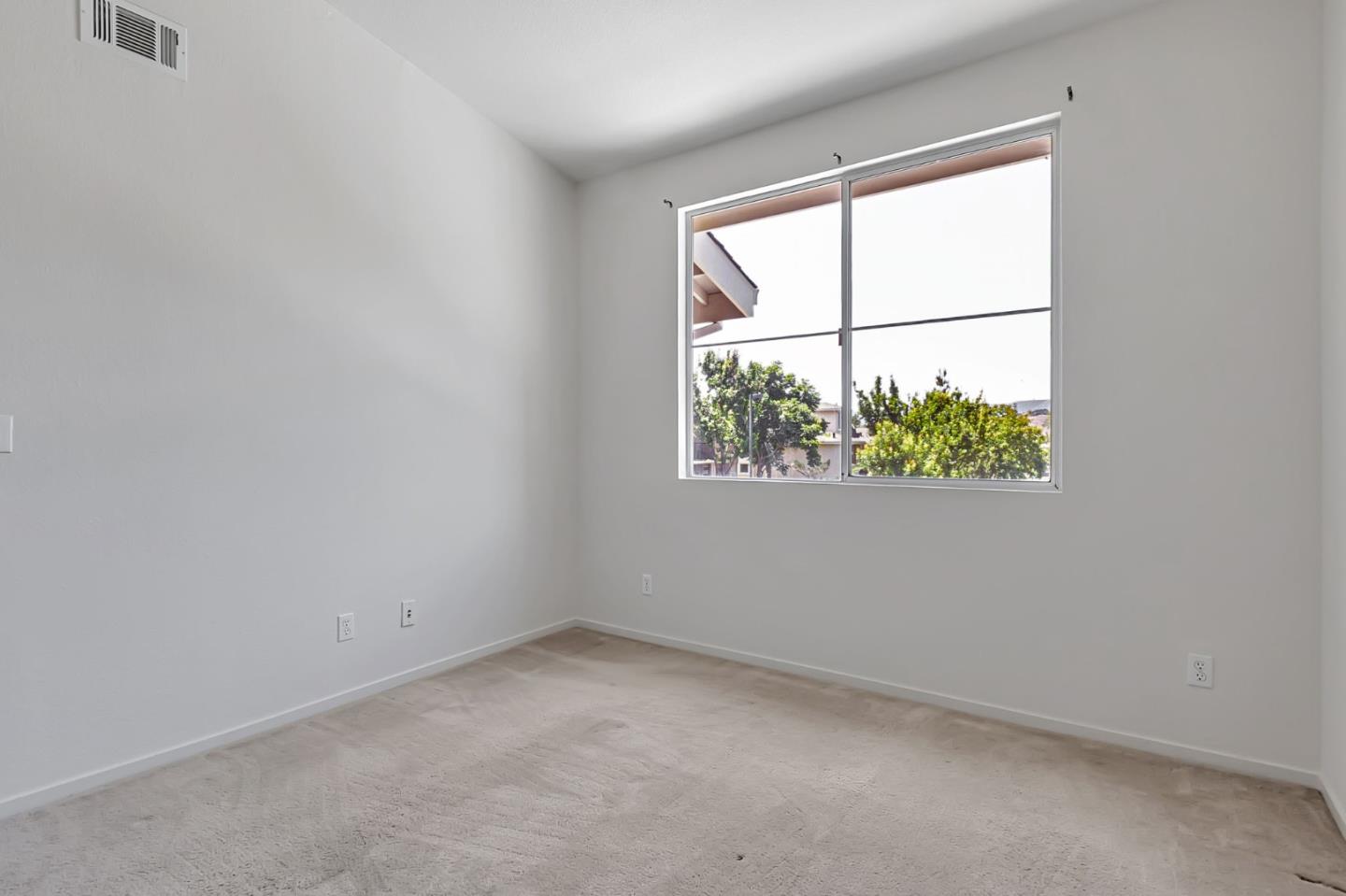 Detail Gallery Image 26 of 41 For 1075 Esparanza Way, San Jose,  CA 95138 - 3 Beds | 3 Baths
