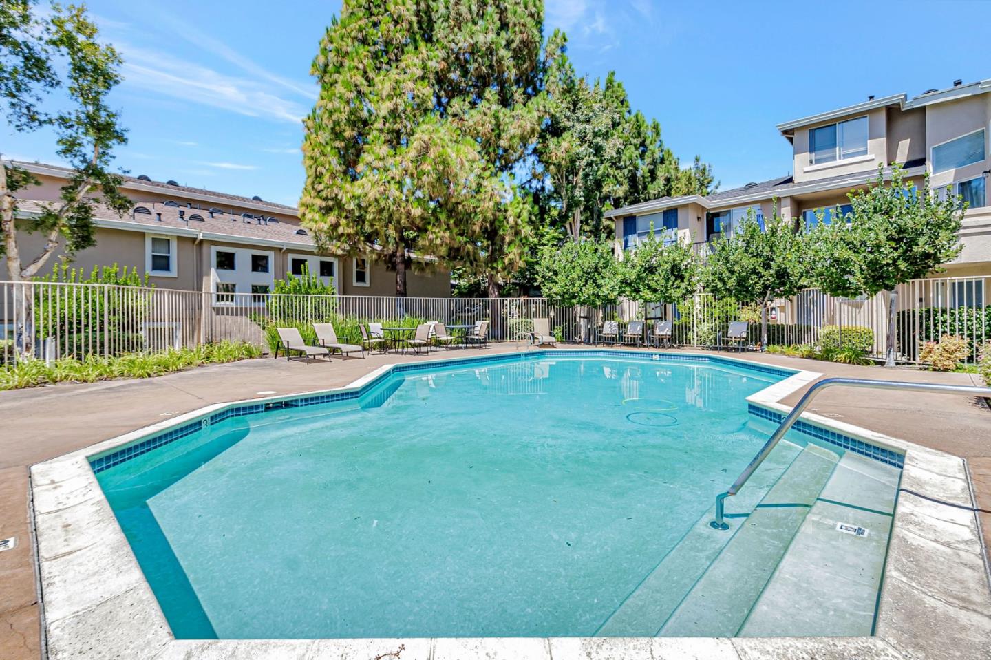 Detail Gallery Image 41 of 41 For 1075 Esparanza Way, San Jose,  CA 95138 - 3 Beds | 3 Baths
