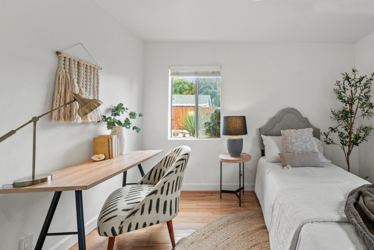 Detail Gallery Image 23 of 49 For 3080 Eleanor Way, Santa Cruz,  CA 95065 - 2 Beds | 1 Baths