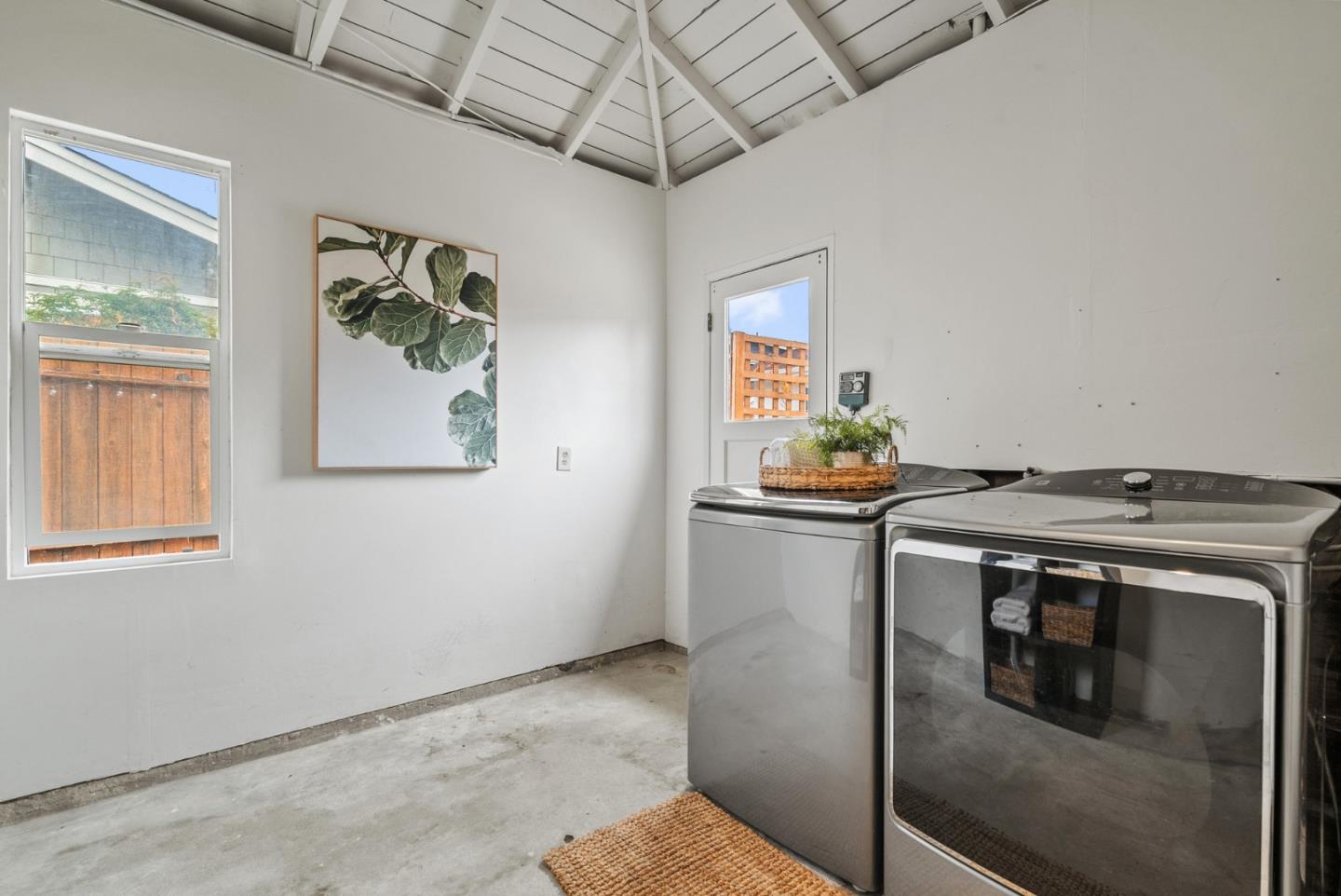 Detail Gallery Image 29 of 49 For 3080 Eleanor Way, Santa Cruz,  CA 95065 - 2 Beds | 1 Baths