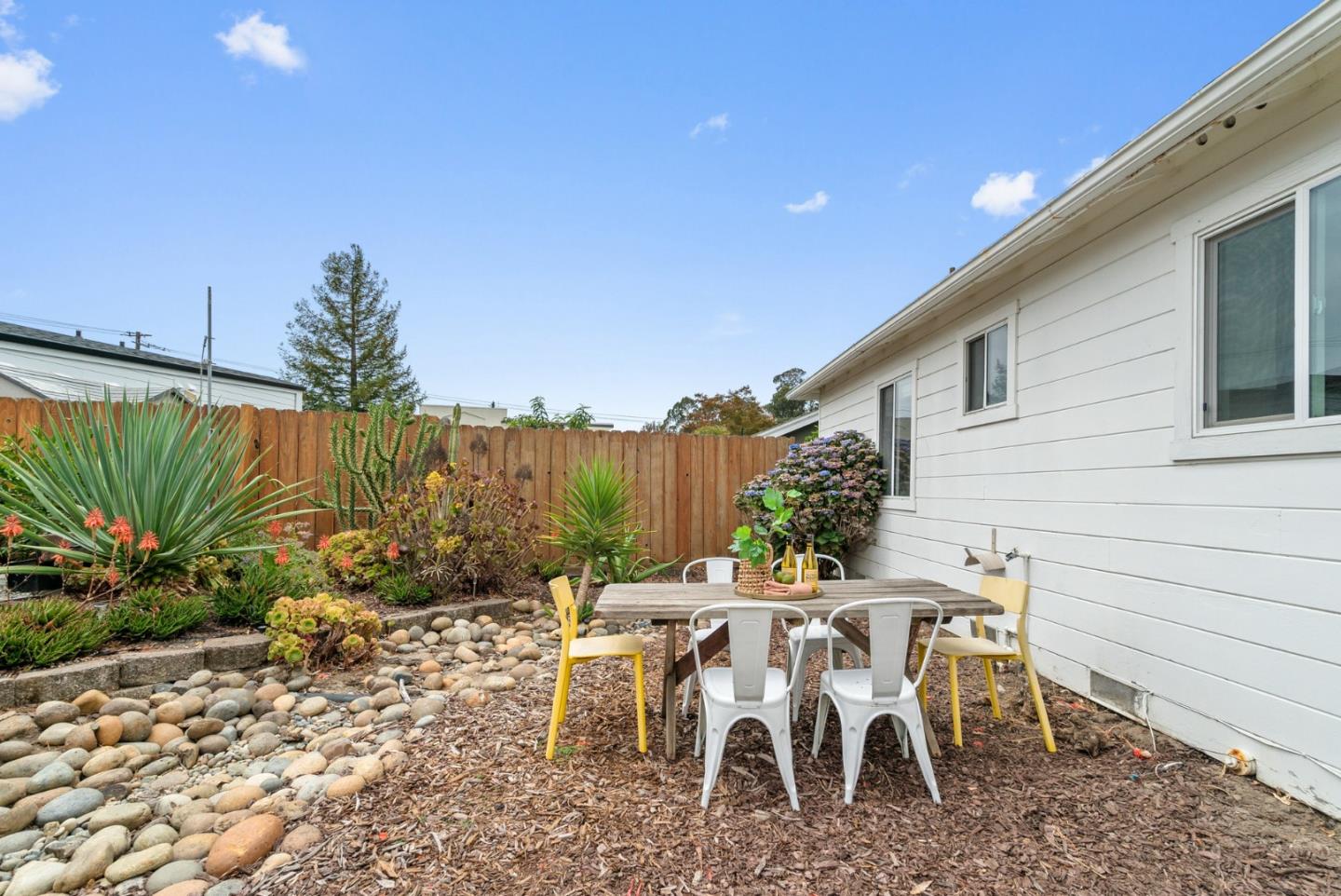 Detail Gallery Image 32 of 49 For 3080 Eleanor Way, Santa Cruz,  CA 95065 - 2 Beds | 1 Baths