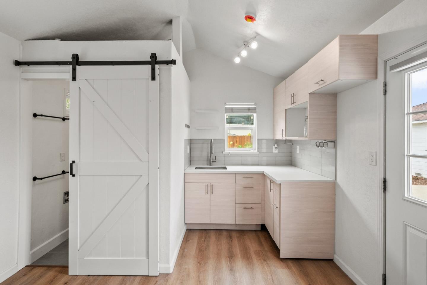 Detail Gallery Image 40 of 49 For 3080 Eleanor Way, Santa Cruz,  CA 95065 - 2 Beds | 1 Baths